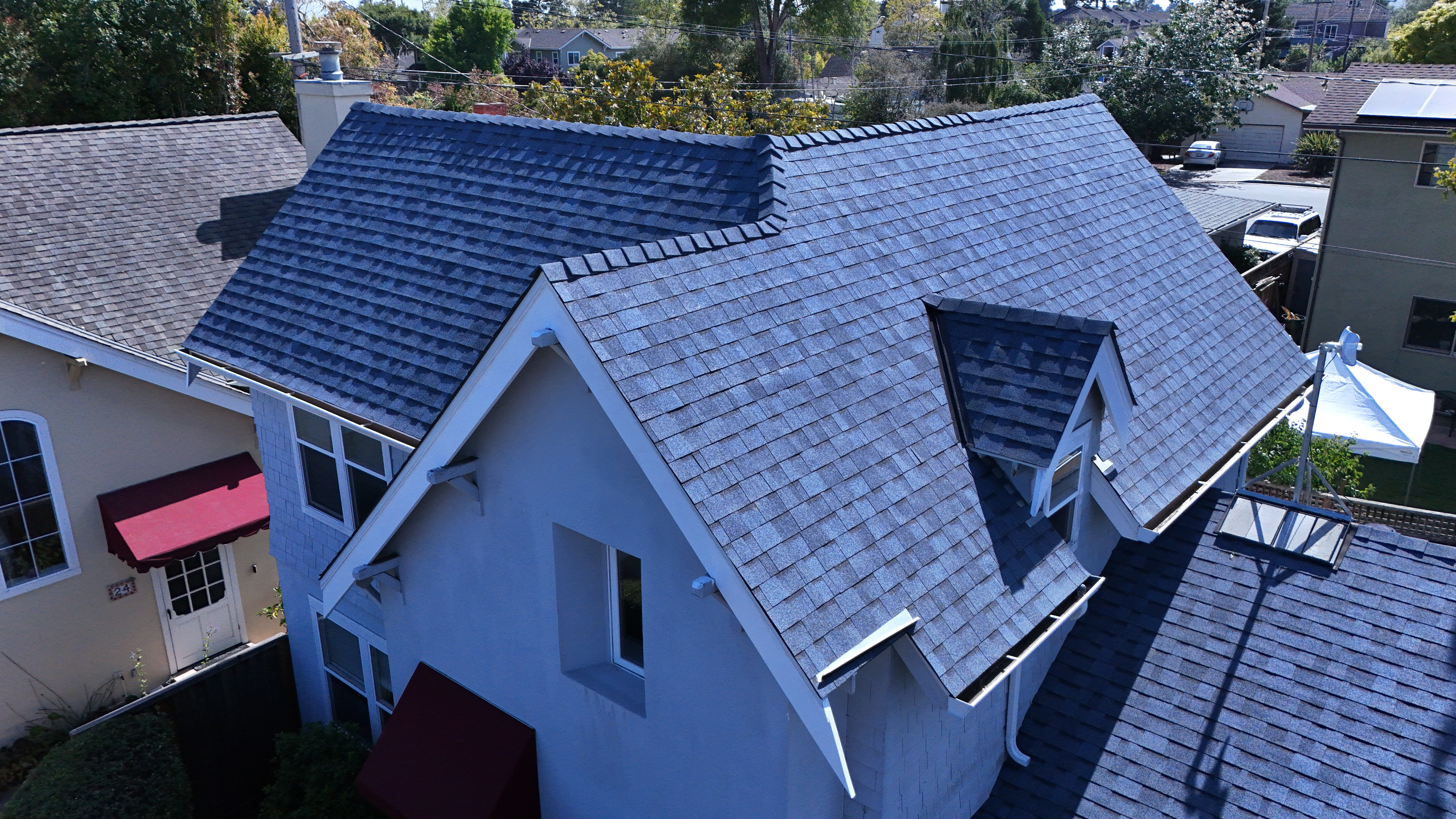 Harbor Blue Duration shingles – front of home